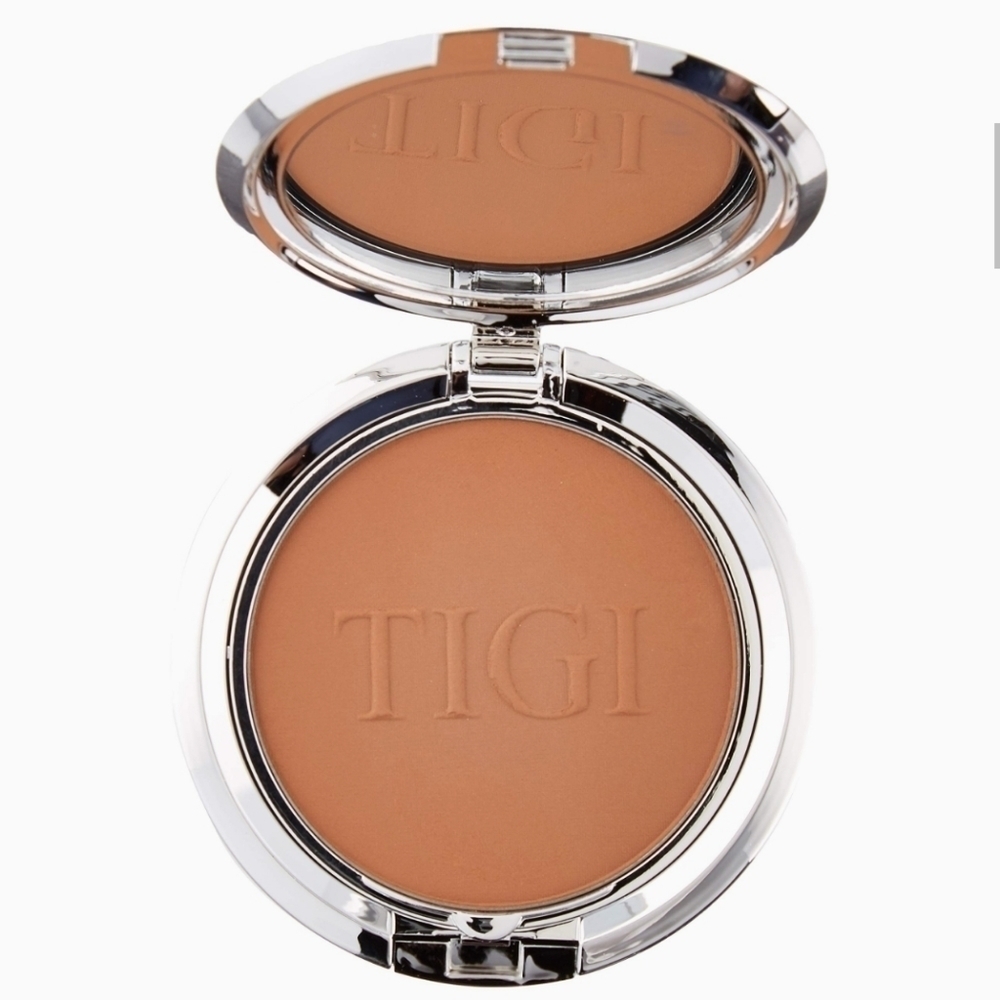 LAST ONE ❤️ TIGI Powder Foundation Shade  Entice